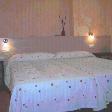 Hostal Valle Del Iregua Albelda De Iregua Værelse billede