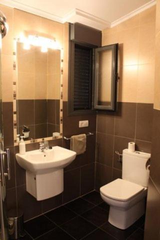 Hostal Valle Del Iregua Albelda De Iregua Værelse billede