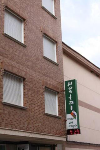 Hostal Valle Del Iregua Albelda De Iregua Eksteriør billede