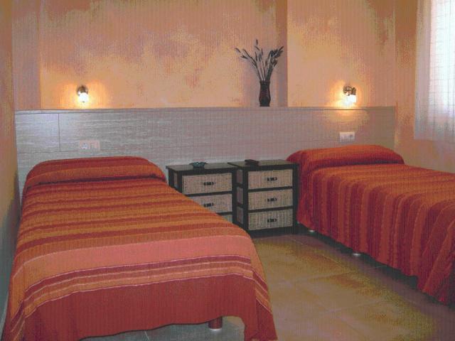 Hostal Valle Del Iregua Albelda De Iregua Eksteriør billede